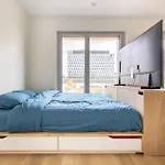 Modern Apartment Near Pwc & Deloitte & Cloche D\'Or Mall