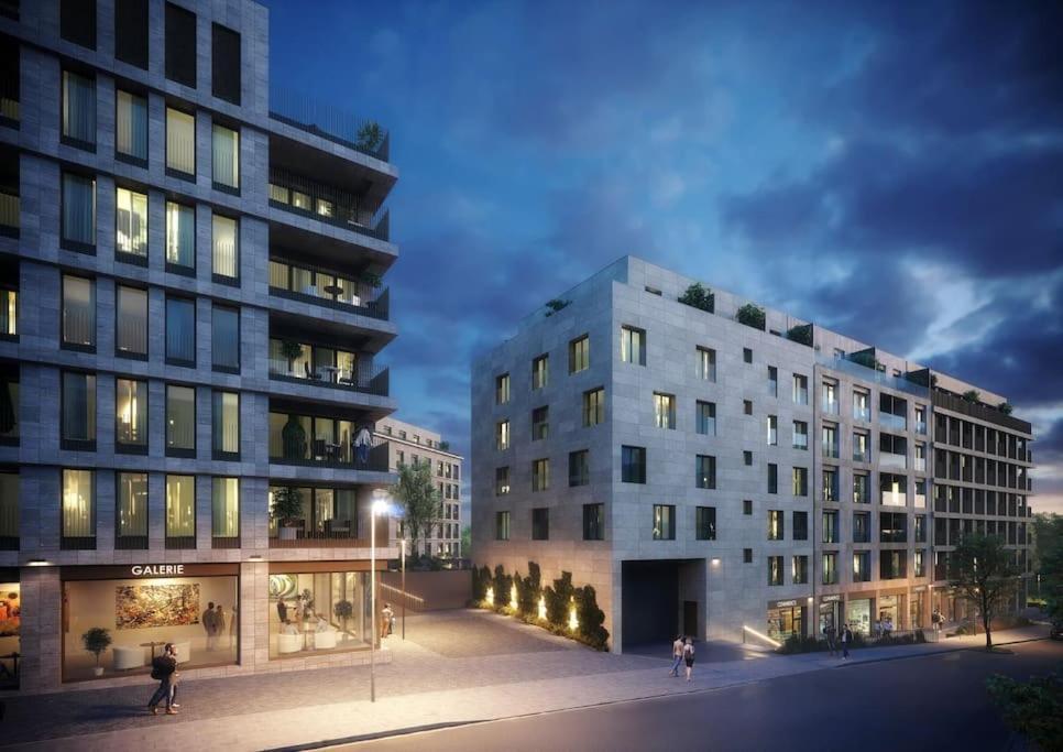Modern Near Pwc & Deloitte & Cloche D'or Mall *